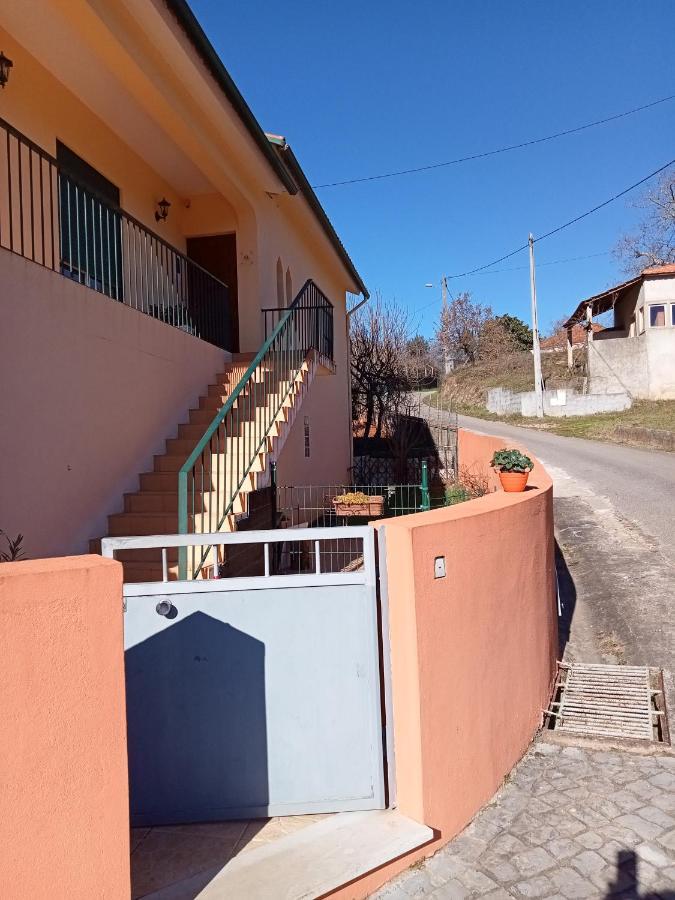 Alvaiázere Alojamento Local - Casa Amarela מראה חיצוני תמונה